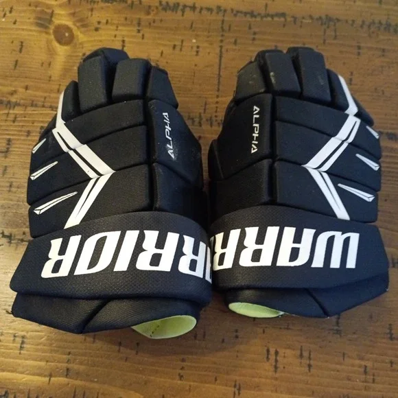 Warrior Alpha DX5 Hockey Gloves Senior 14 Inch Black White Ice Hockey SR 14-36cm - Picture 2 of 8